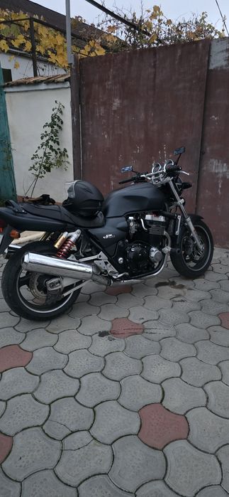 Продам Honda CB1300
