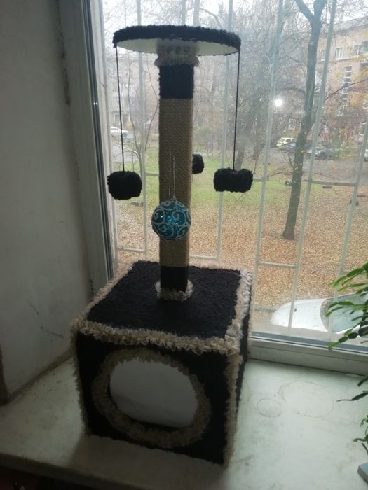 Когтеточка с домиком НОВАЯ