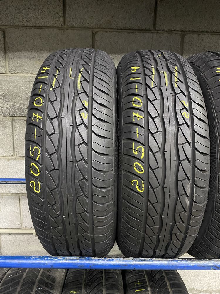 Літні шини 205/70 R14 (95H) MAXXIS