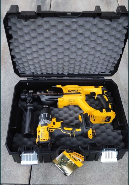 Walizka uniwersalna Tstak 2 Pianka DeWalt 2szt