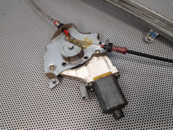 Elevador vidros frente direito NISSAN Micra III (K12)