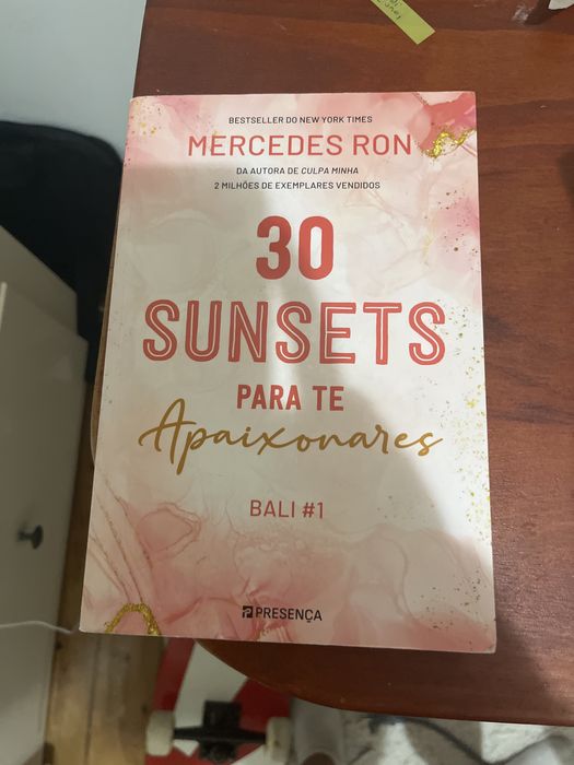 Livro 30 sunsets para te apaixonares