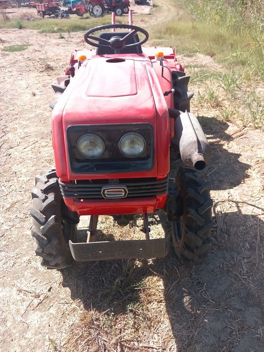 Mini trator chibaura 1341