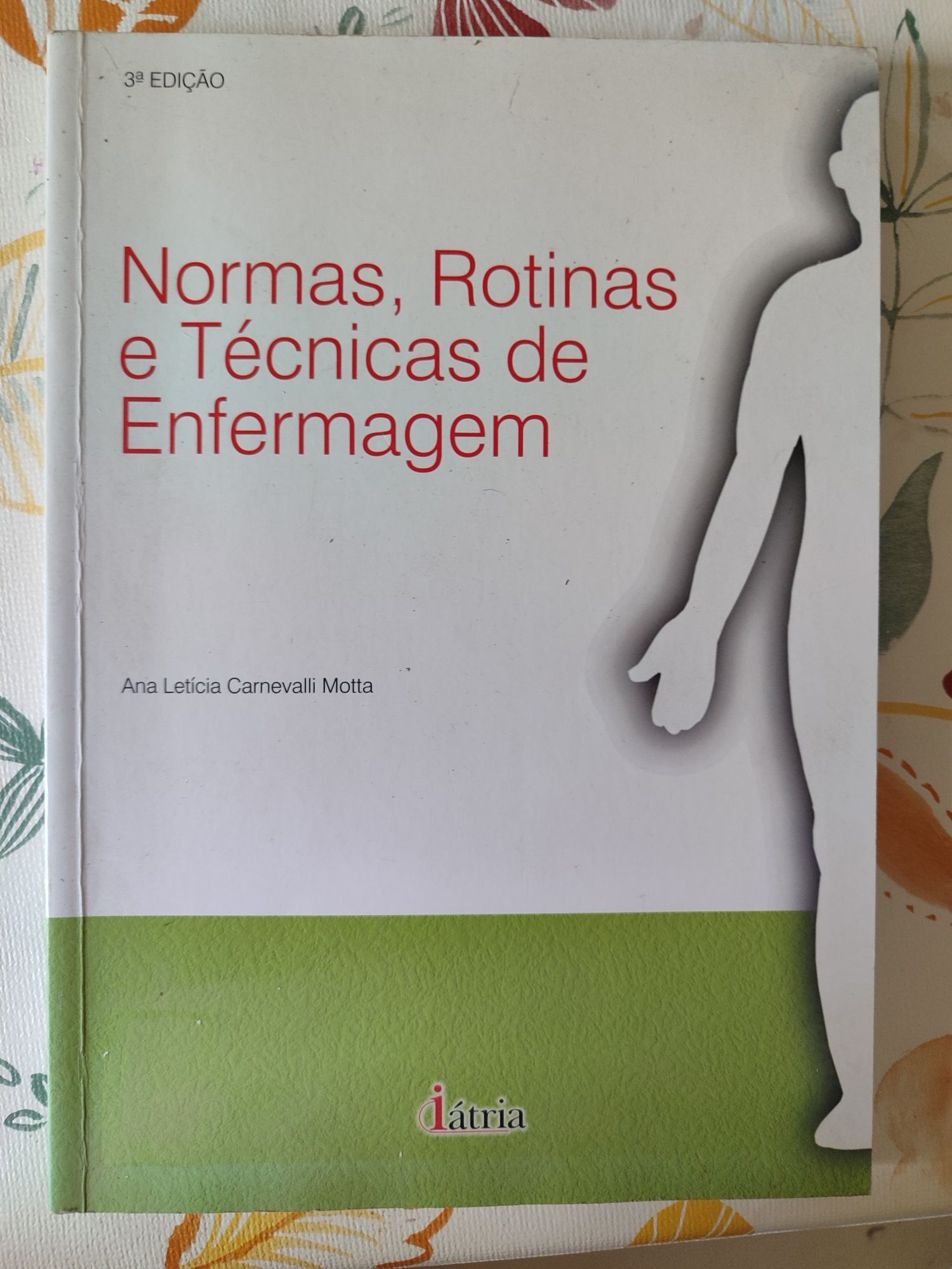 Livro normas e técnicas enfermagem