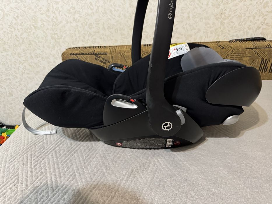 Автокрісло Cybex Cloud T i-Size Mirage grey