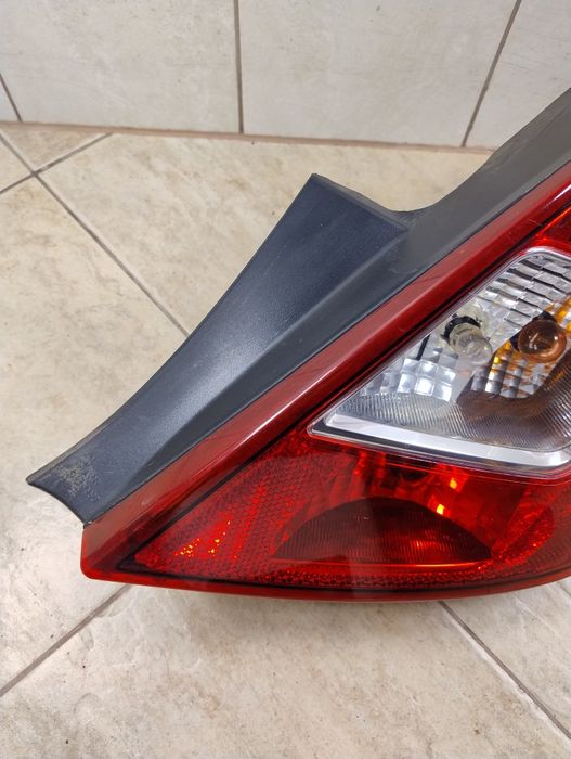 Opel Corsa D lampa prawy tył 5D Europa 06-14 wysyłka OLX wkład lampy