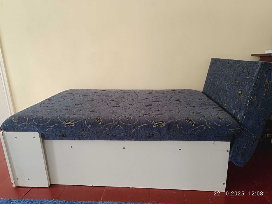 Продам розкладний диван дитячий.