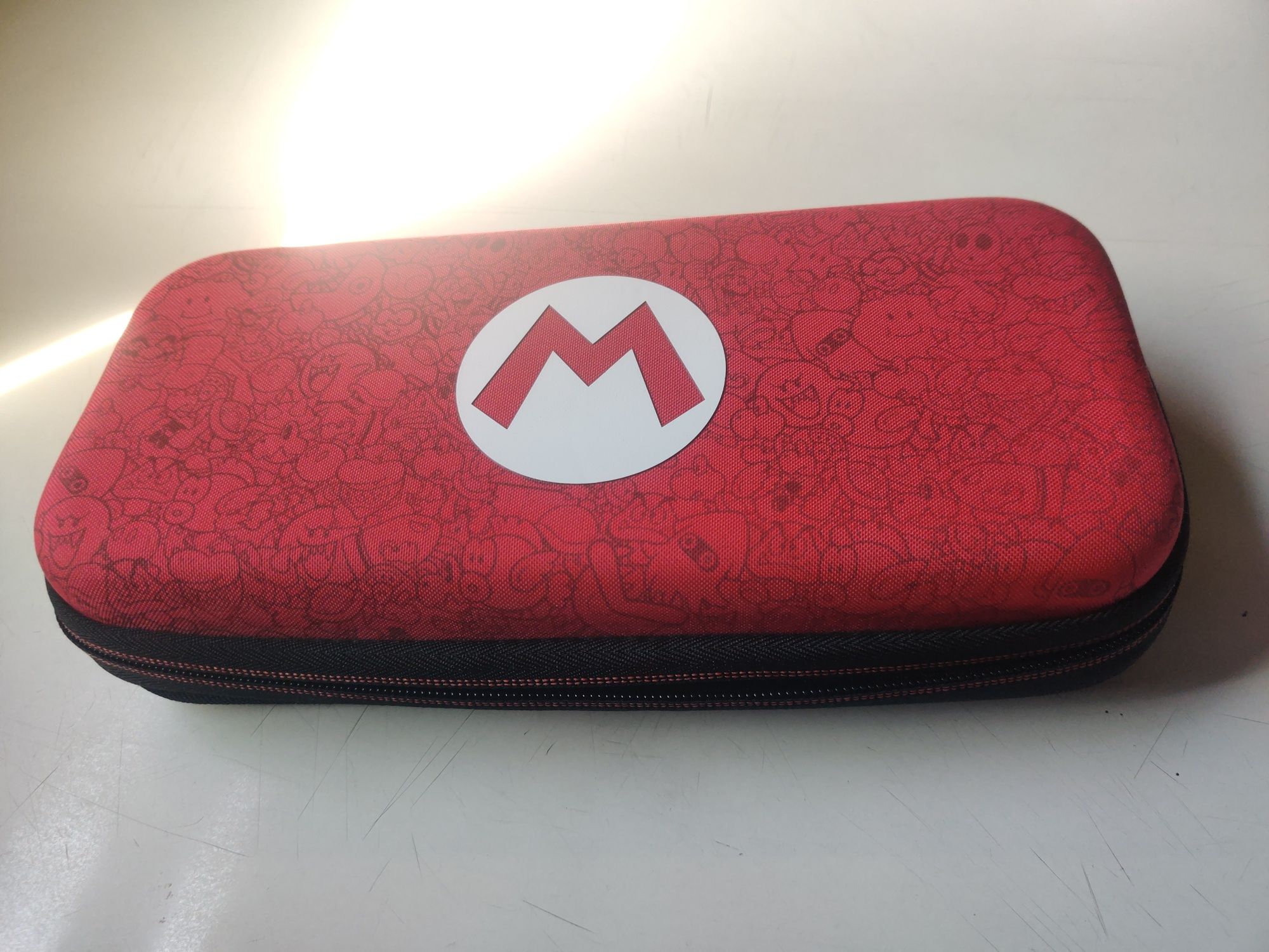 Nintendo switch v2 та чохол