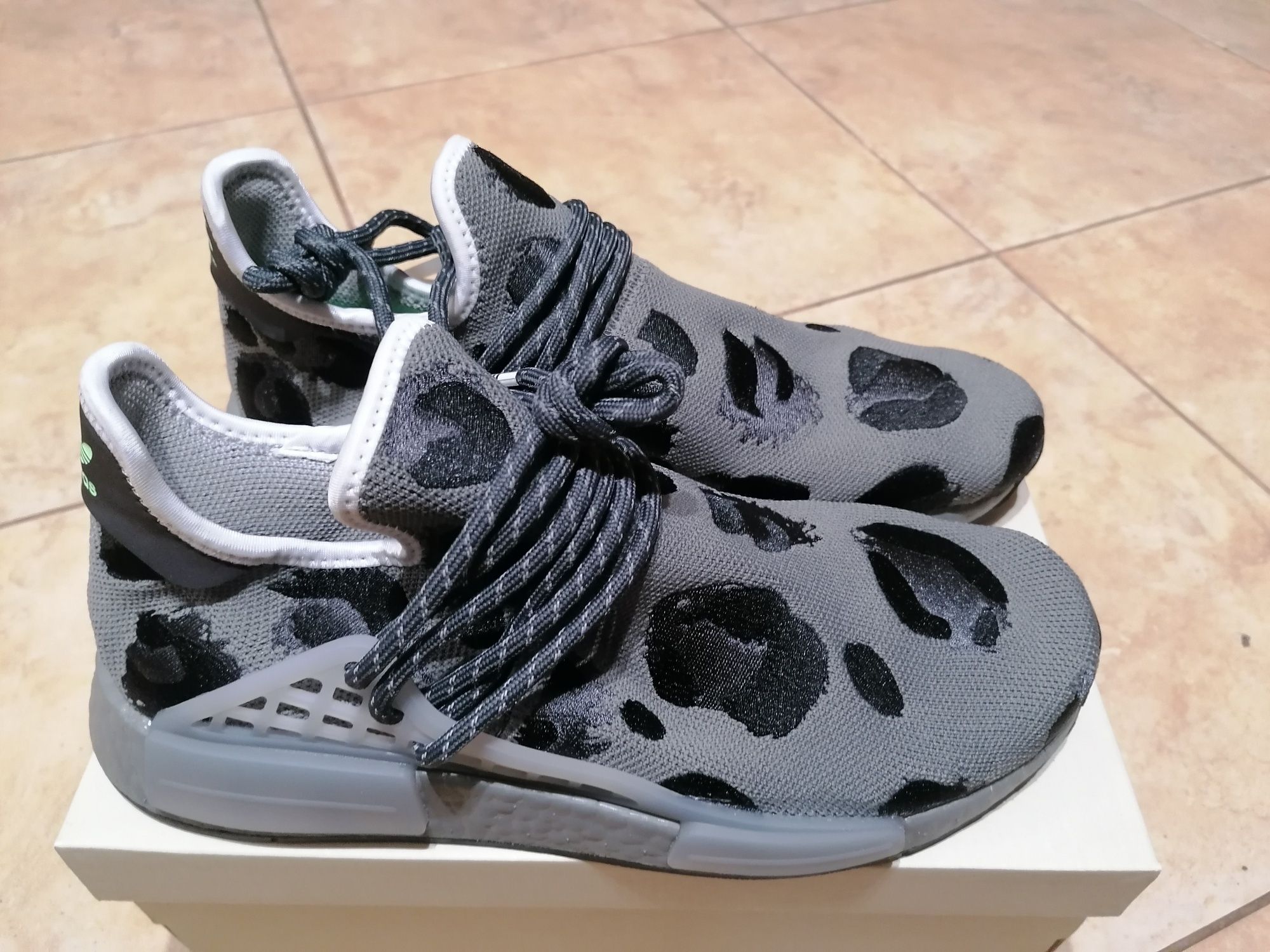 Adidas x Pharrell Williams HU NMD Animal Print 42 2/3 OKAZJA!
