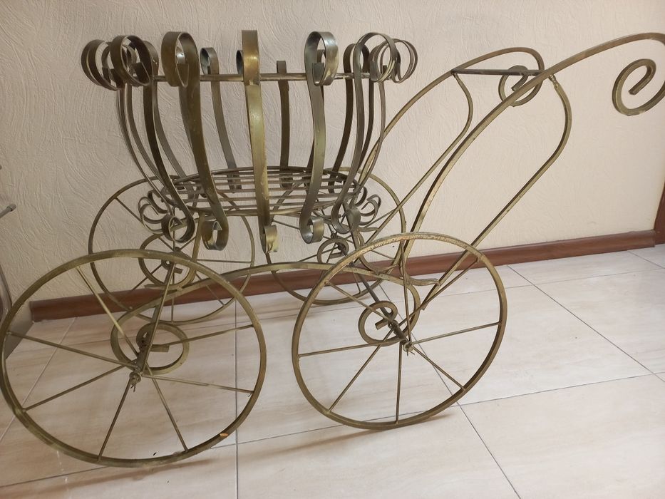 Подставка под горшок с цветами