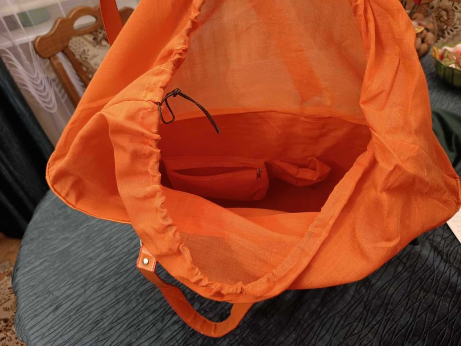 Nowa ciekawa duża torba plażowa z możliwością zamknięcia zawartości