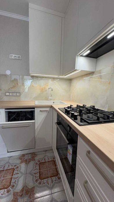 Двухкомнатная квартира под программы.