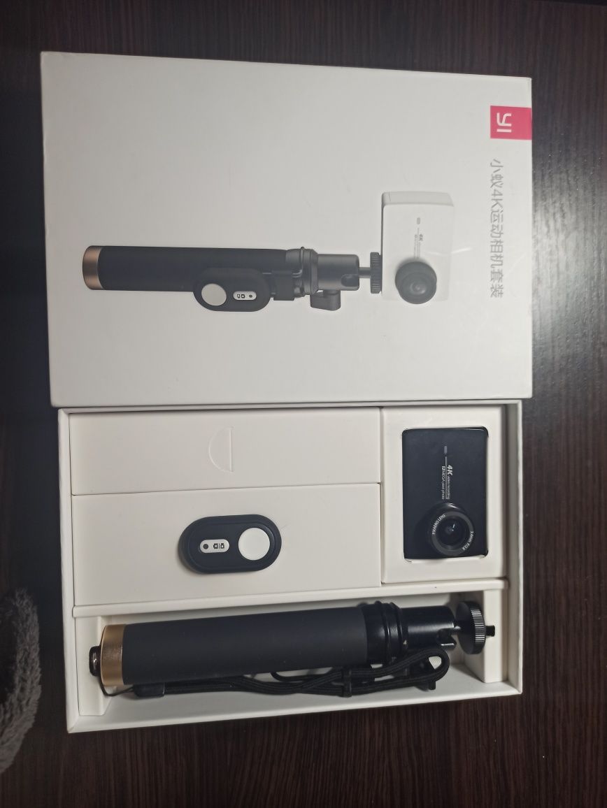 Екшн камераXiaomi Y4К+набор блогера