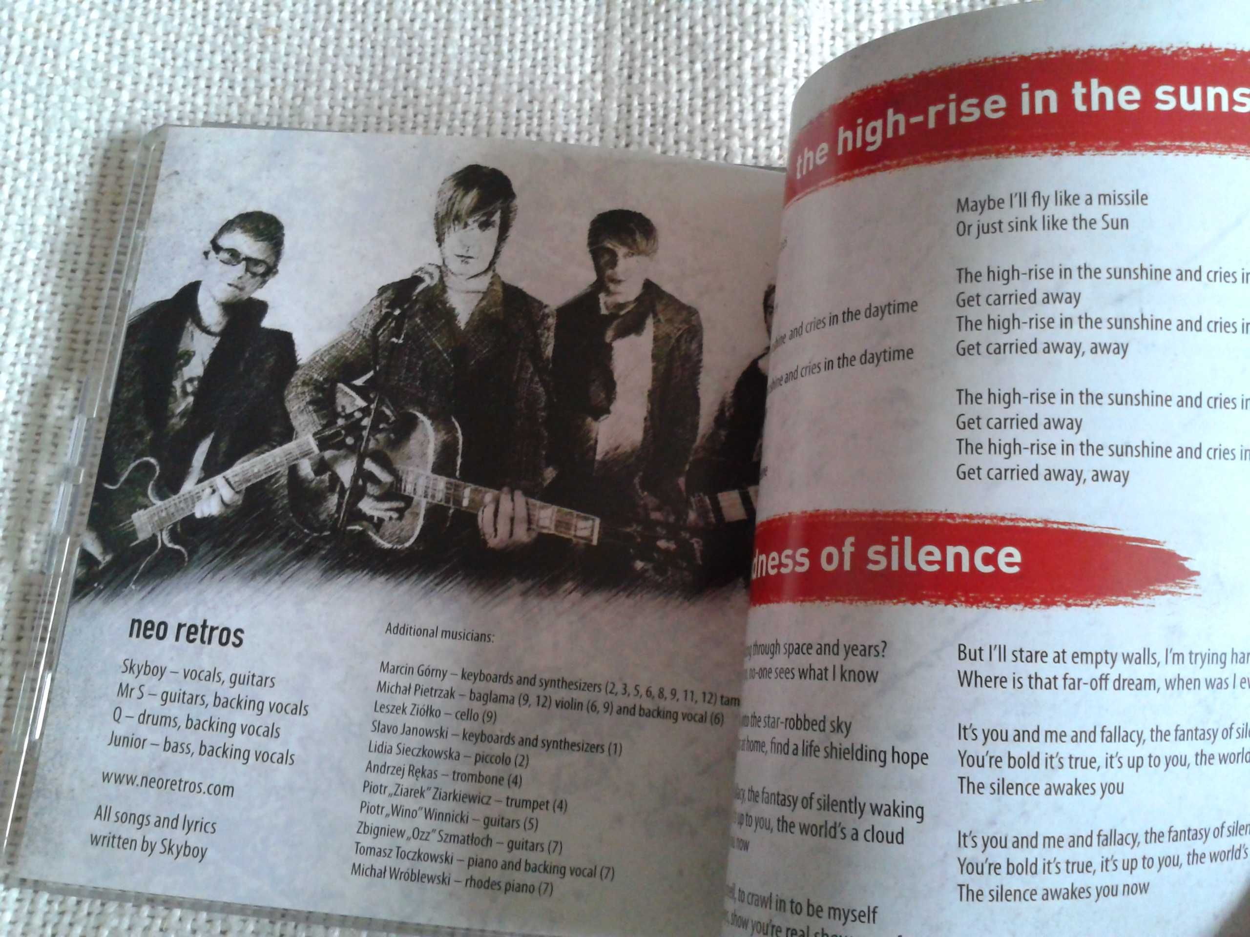 Neo retros - Listen To Your Leader  CD