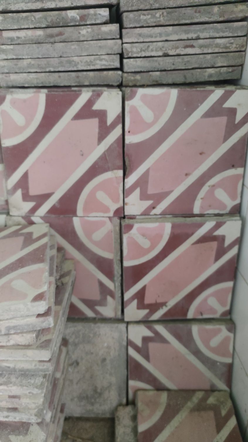 Lote de ladrilhas antiguas
