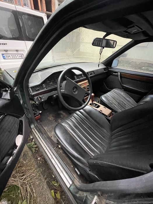 Мерседес w124 2.0