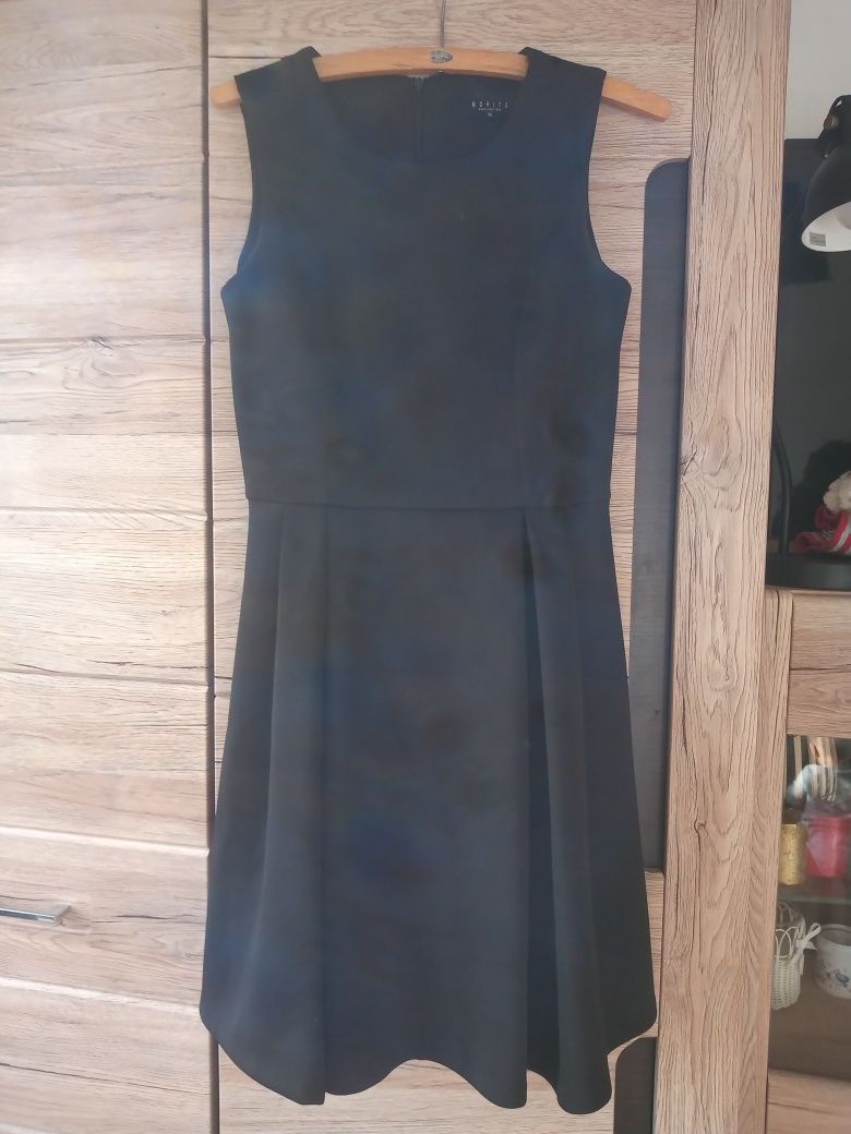 Elegancka czarna sukienka 36 Mohito stan idealny