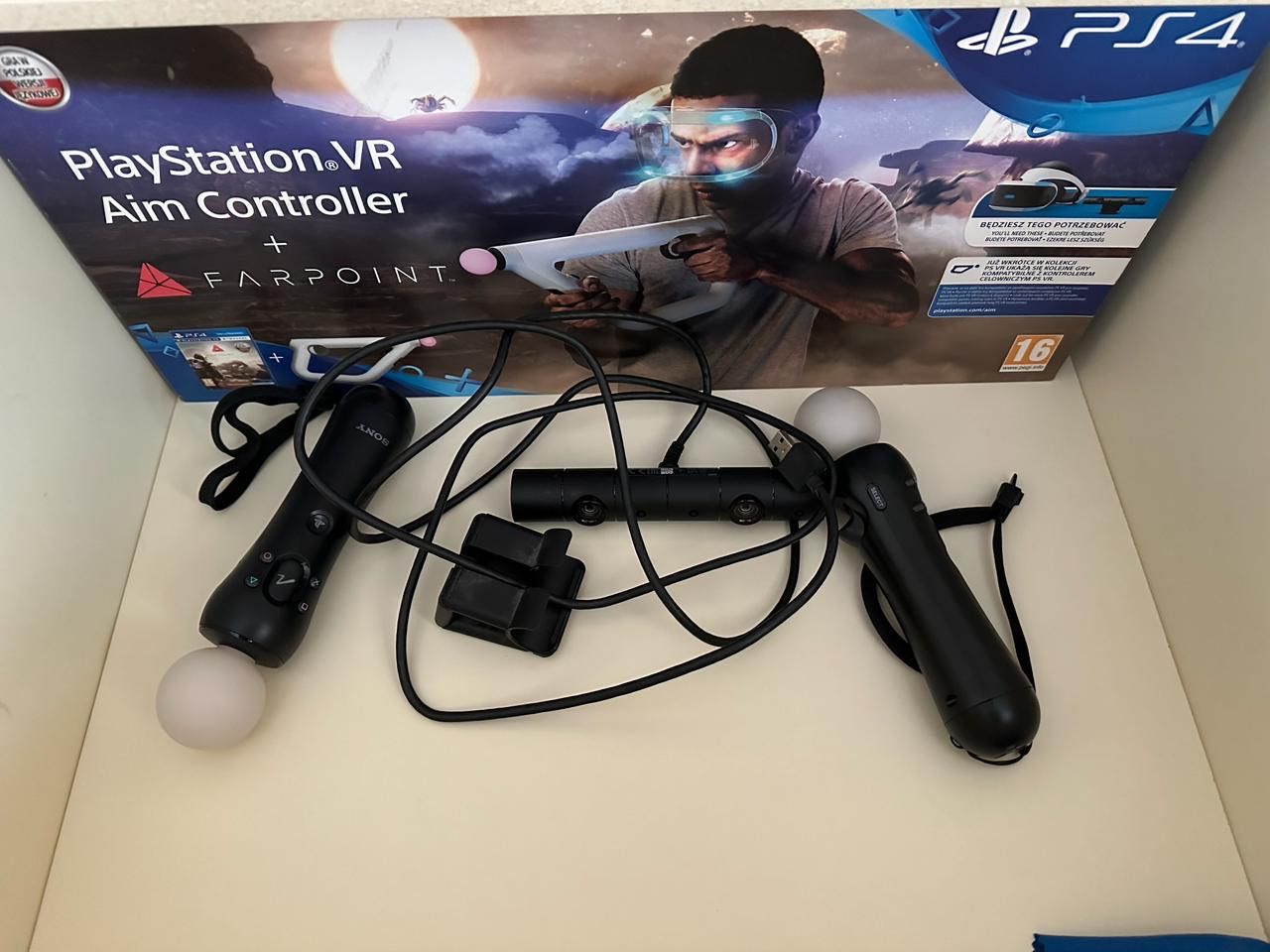 PlayStation®4 Pro VR 1
