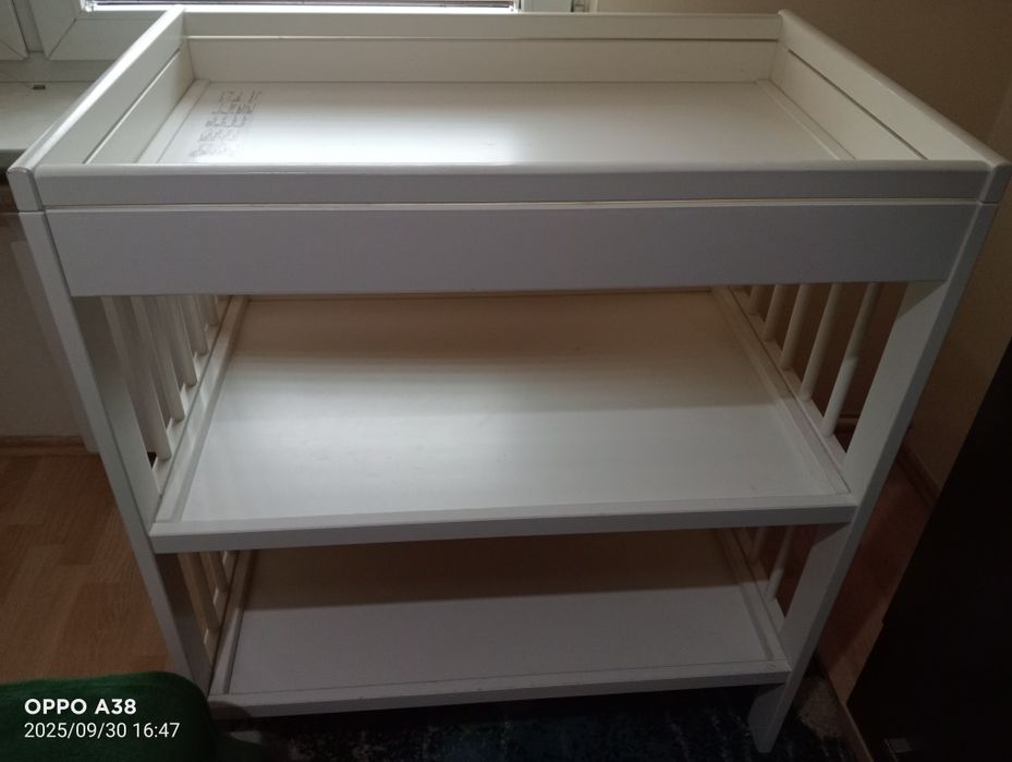 Przewijak biały Ikea z półkami