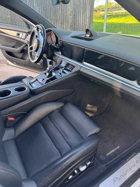 Porsche Panamera 4 E-hybrid Full