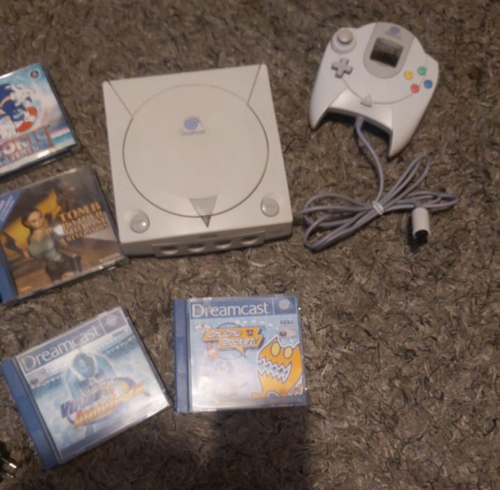 Dreamcast com Jogos e Acessórios.