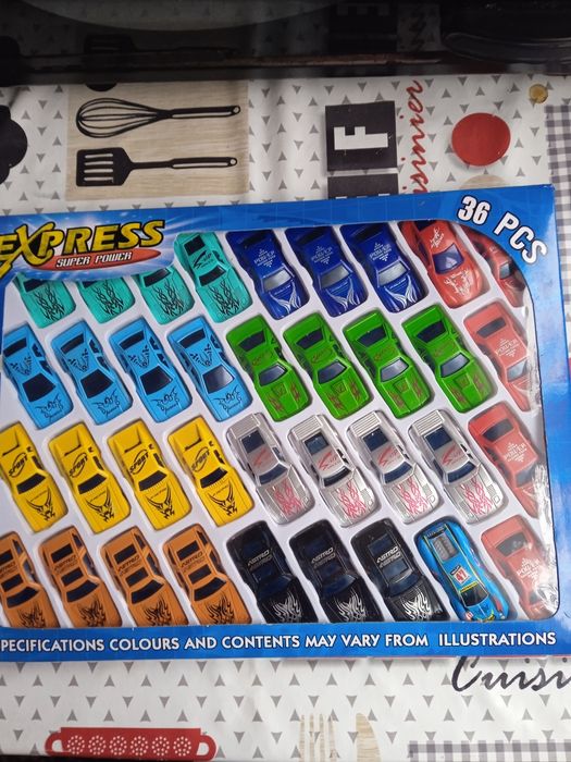 Набор машинок в хорошем состоянии