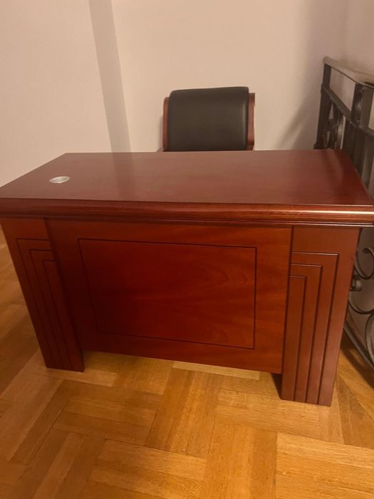 Piękne biurka do biura lub domu firmy Bemondi