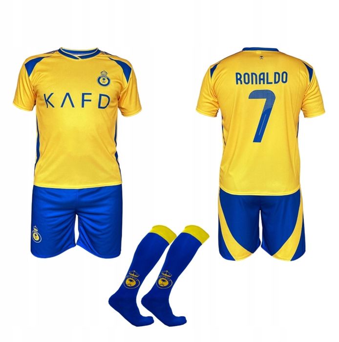 Strój piłkarski dziecięcy z getrami Al-Nassr Ronaldo rozm. 146