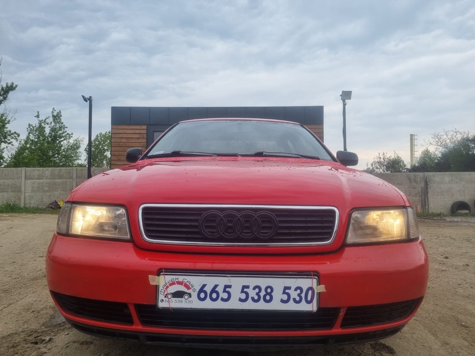 Audi A4 1.6 benzyna 1995r Sedan // Okazja // Opłaty // Zamiana