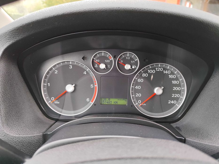 Ford Focus 1.6 (109cv)