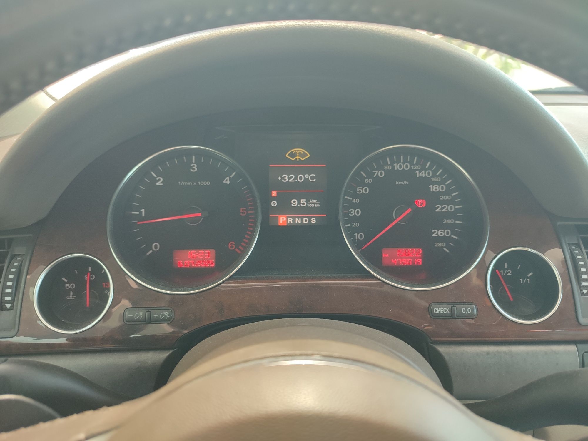 Audi A8 3.0 quattro