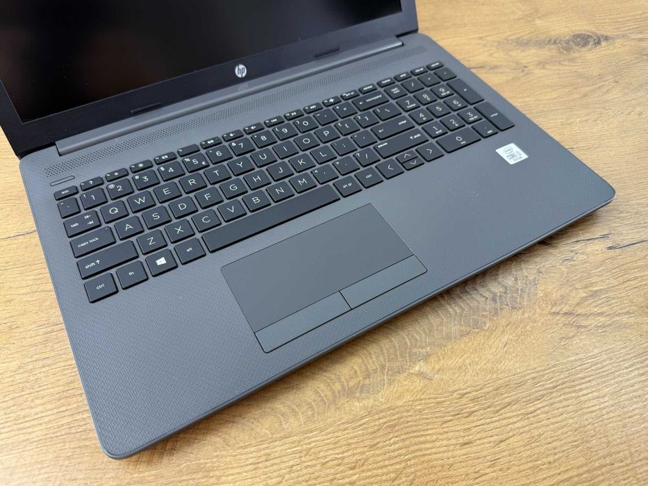 1406 HP 15cali, CORE i3-1005G1, 8x 3.40GHz, SSD M2 -500GB, Win 11, 8GB