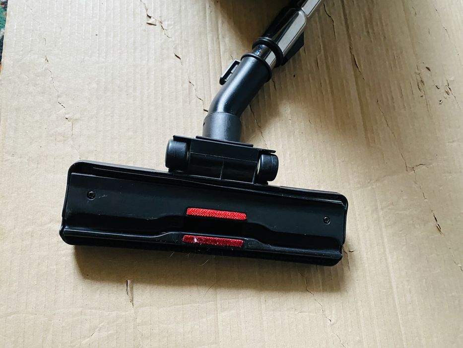 Продам пилосос Vitek 1800W аквафільтр