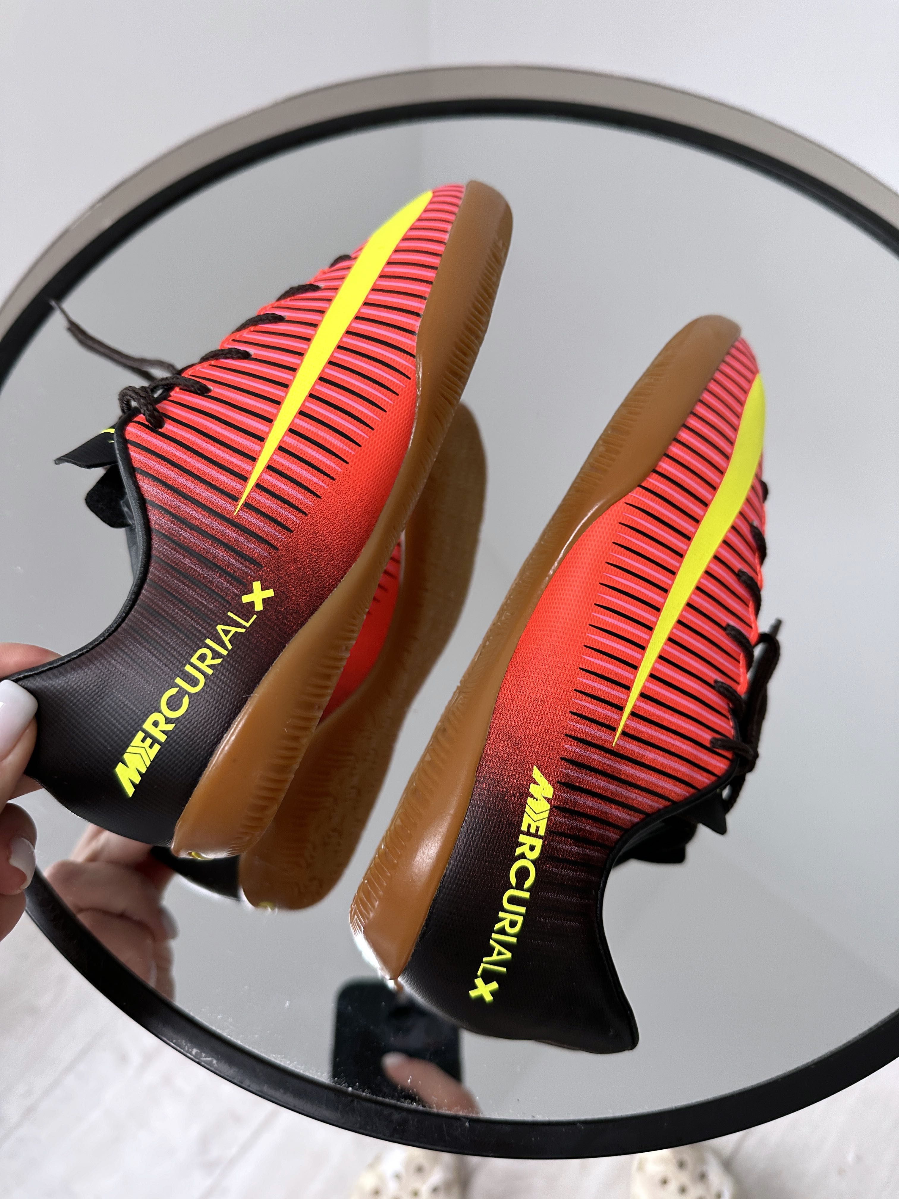 Мощные качественные футзалки копочки бампы Nike Mercurial X