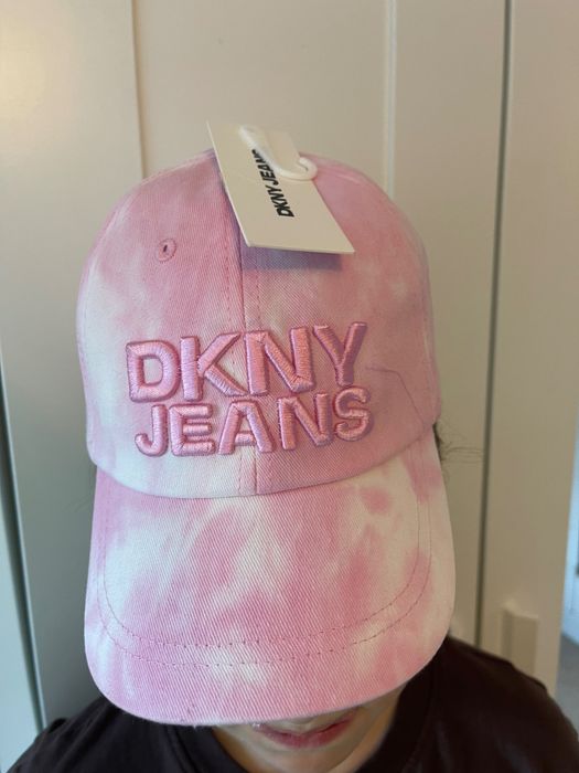 Czapka z daszkiem DKNY dziewczęce 5-7 lat