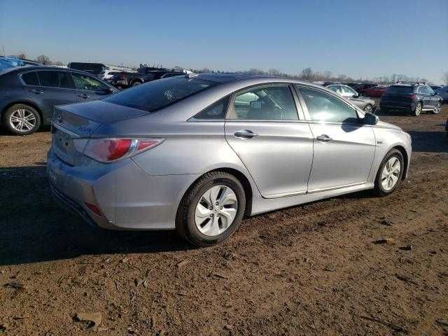 2015 року Hyundai Sonata Hybrid