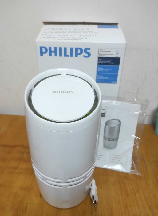 Зволожувач повітря PHILIPS HU4706/50