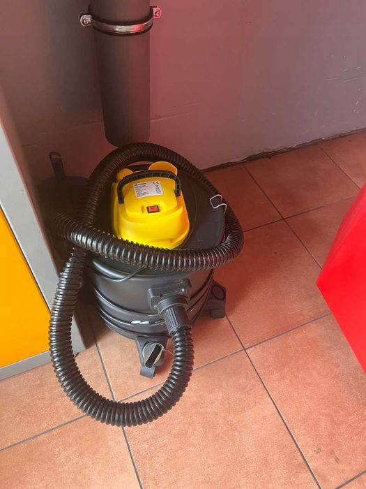 Пилосос промисловий. Пилосос для золи Maltec 1800W 18л (Польща)