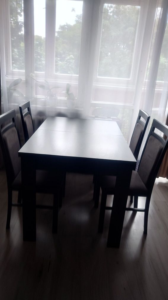 Stół 120x80 czarny rozkładany z 4 krzesłami