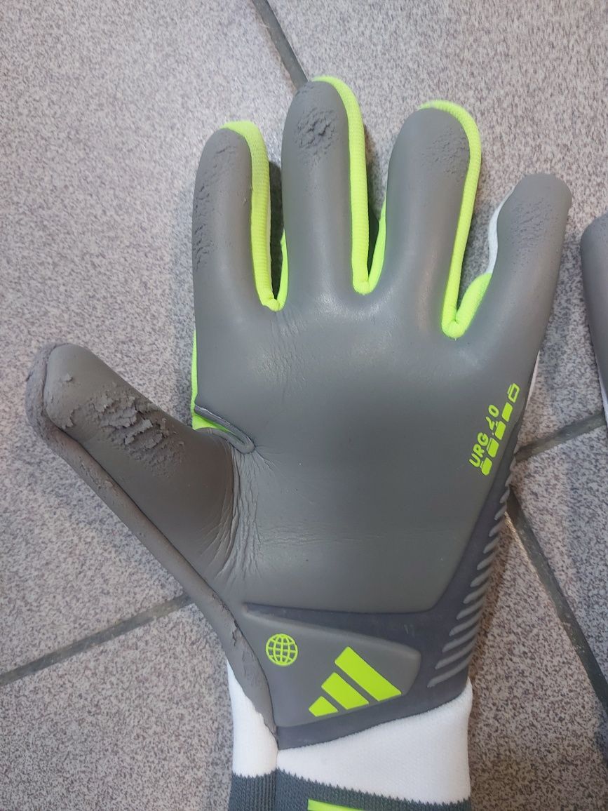 Воротарські рукавички adidas Predator Pro роз 8