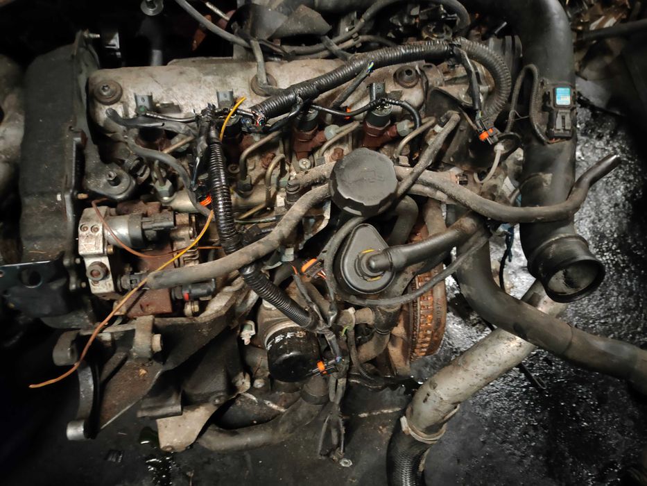Silnik Renault Opel Nissan 1.9 DCI słupek