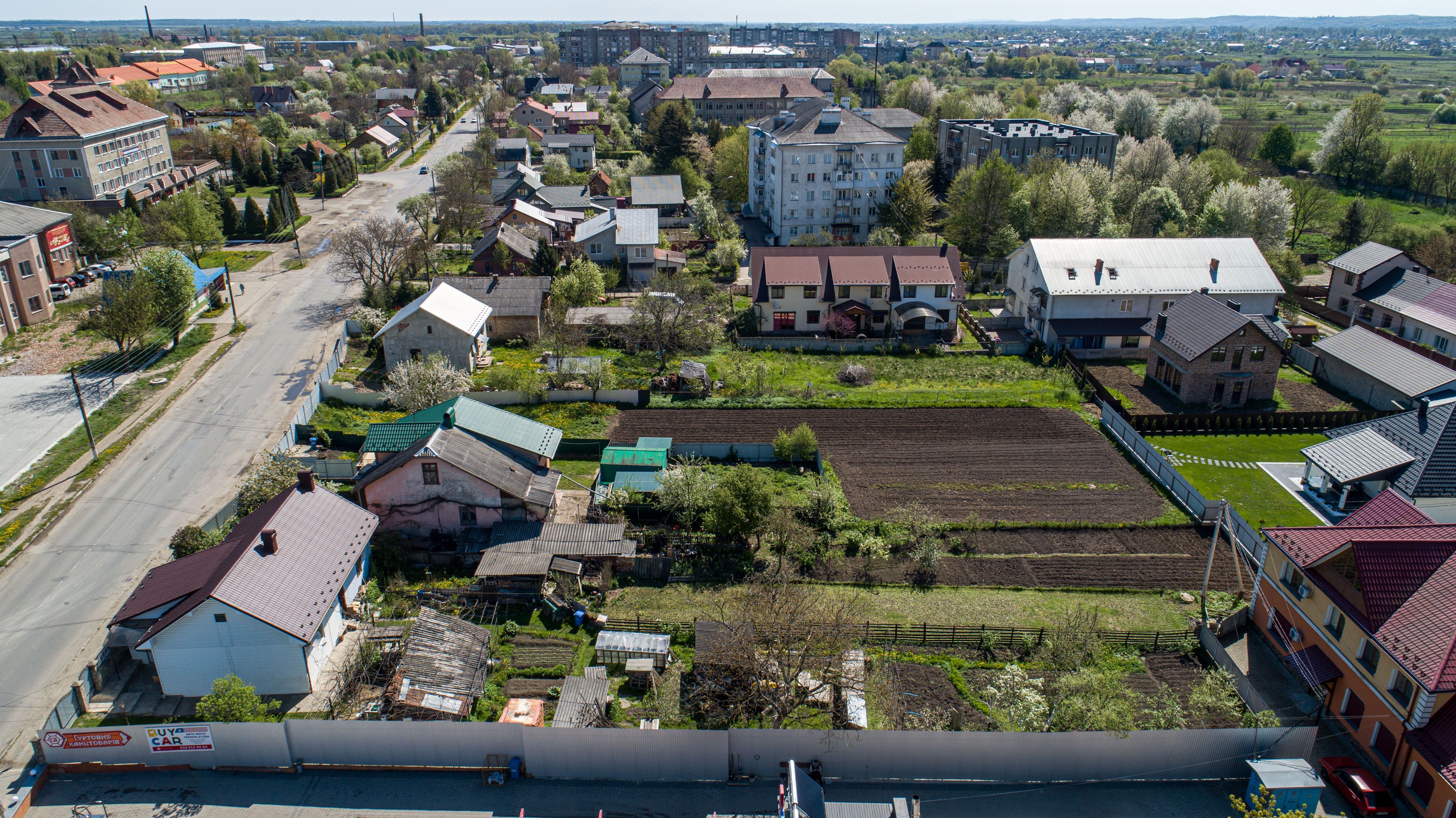 Сучасний 2-поверховий будинок в р-ні вул. Мазепи