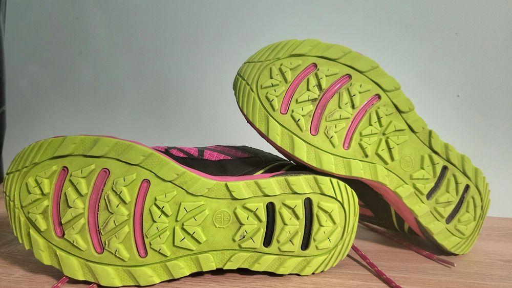 Кросівки кросовки водонепроницаємі crane waterproof 39 розмір