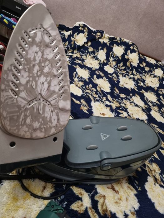 Утюг, парогенератор AEG с Германии