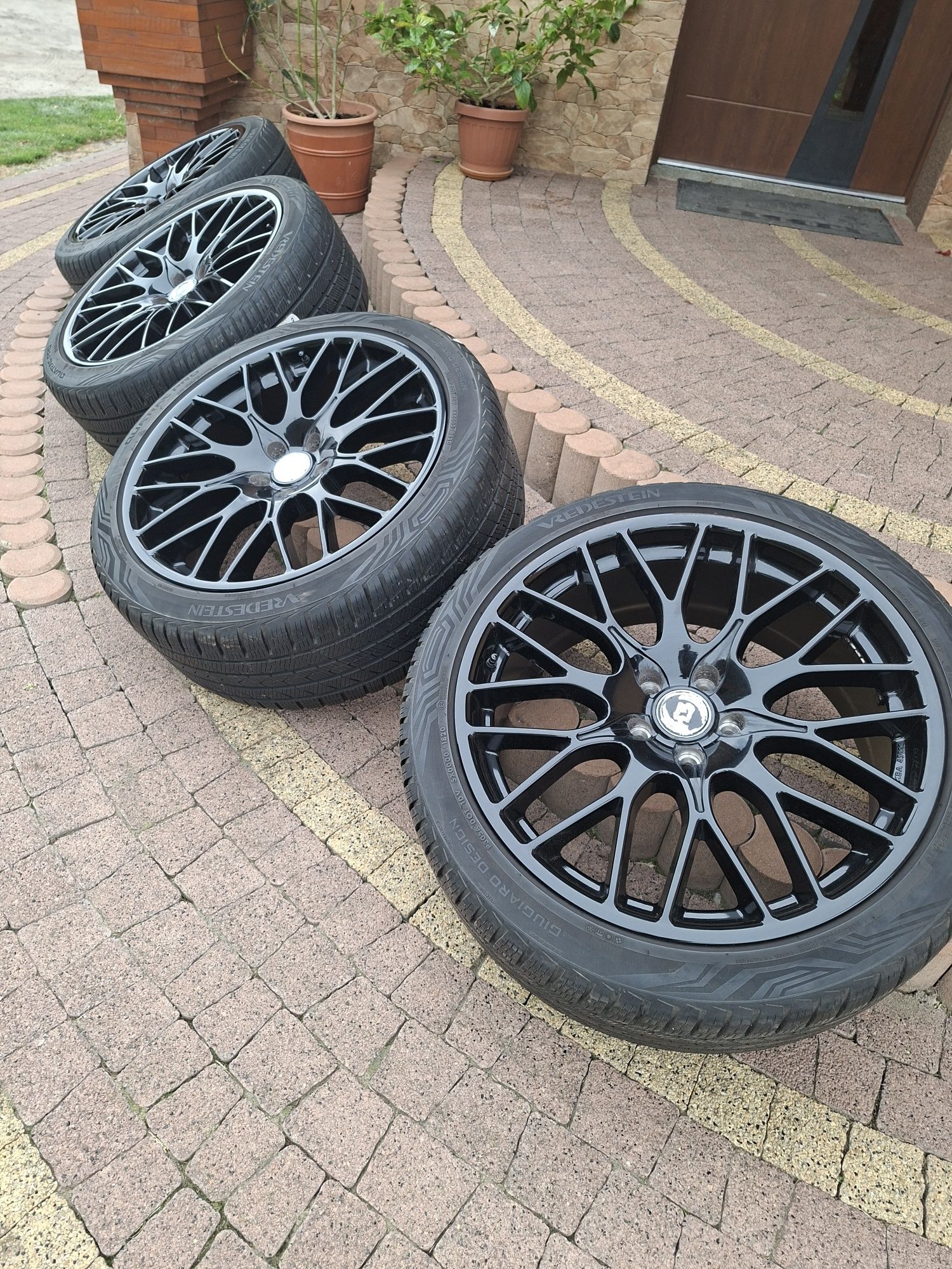 Felgi Germany Wheels 20" 5x112 Opony Wielosezonowe 245/40/20 Audi/Merc