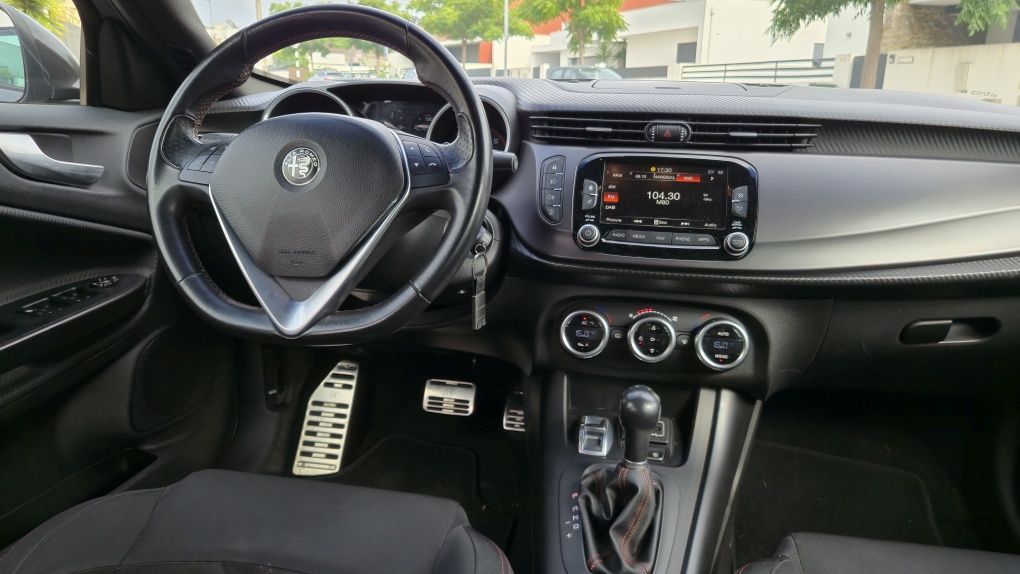 Alfa Roméo giulietta 1.6jtdm sport automático
