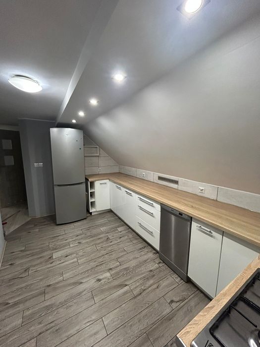 Mieszkanie ok. 40m2 Dobra lokalizacja, częściowo umeblowane