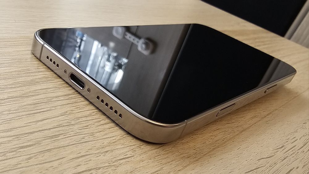 iPhone 16 Pro Max 1TB TYTAN! Idealny stan! 100% Bateria! JAK NOWY!