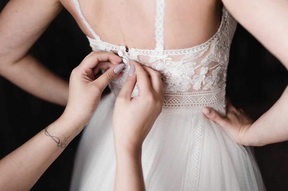 Suknia ślubna boho Lillian West 66168 za połowę ceny