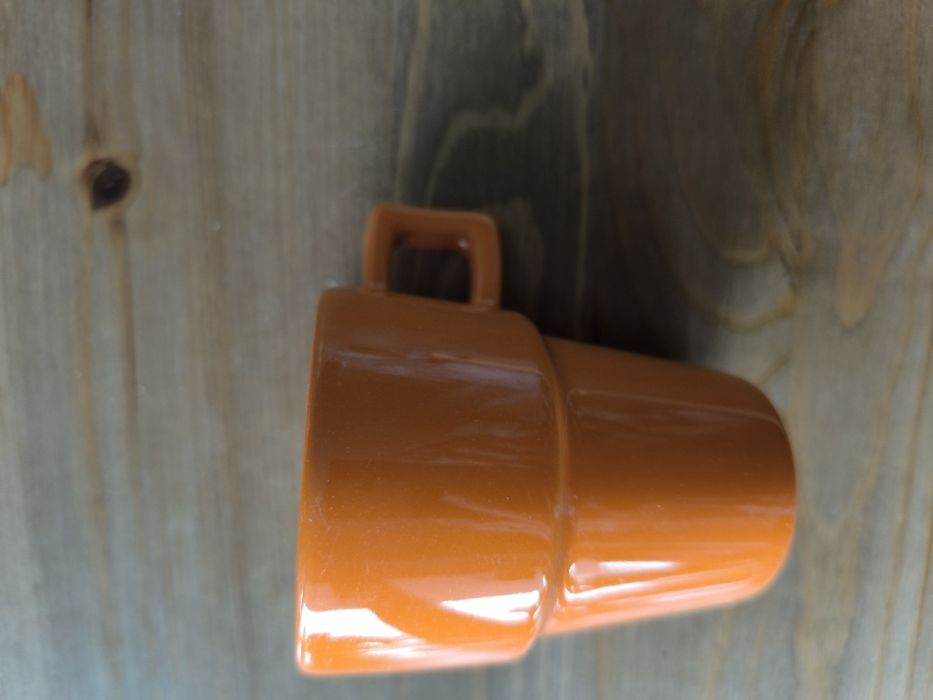 Pomarańczowy kubeczek